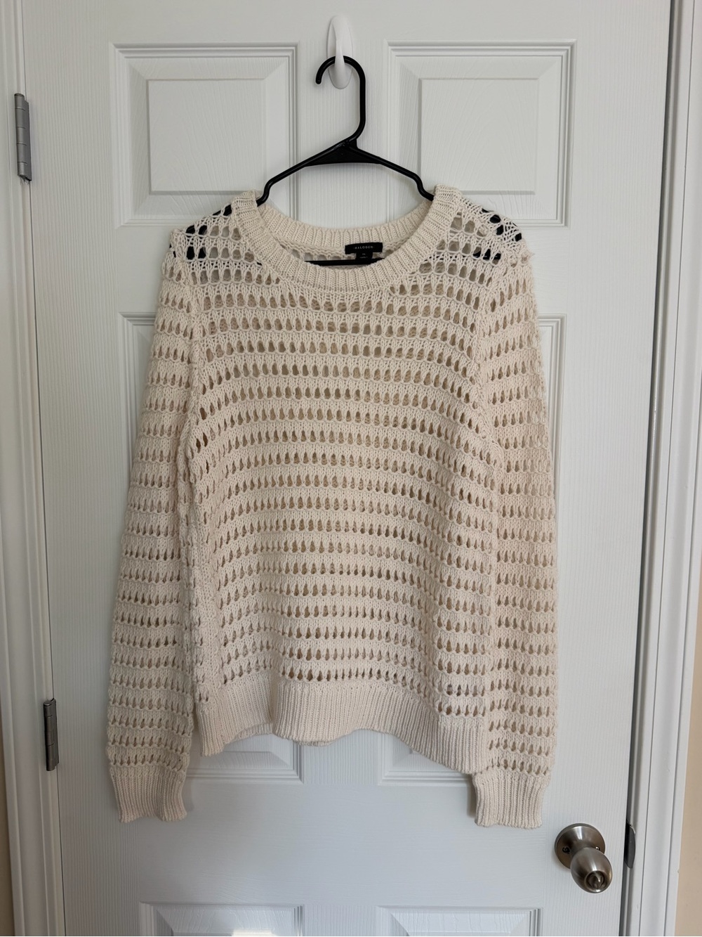 Halogen Womenโs Open Knit Crochet Sweater Size M Cream Cotton Blend Pullover